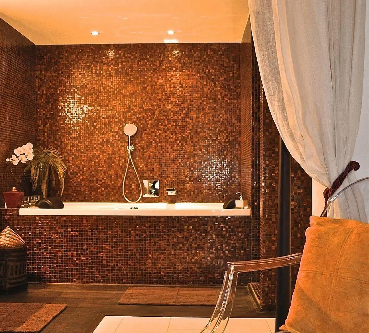 Saint-Gilles B&B Un Jardin En Ville 4*,  بلجيكا