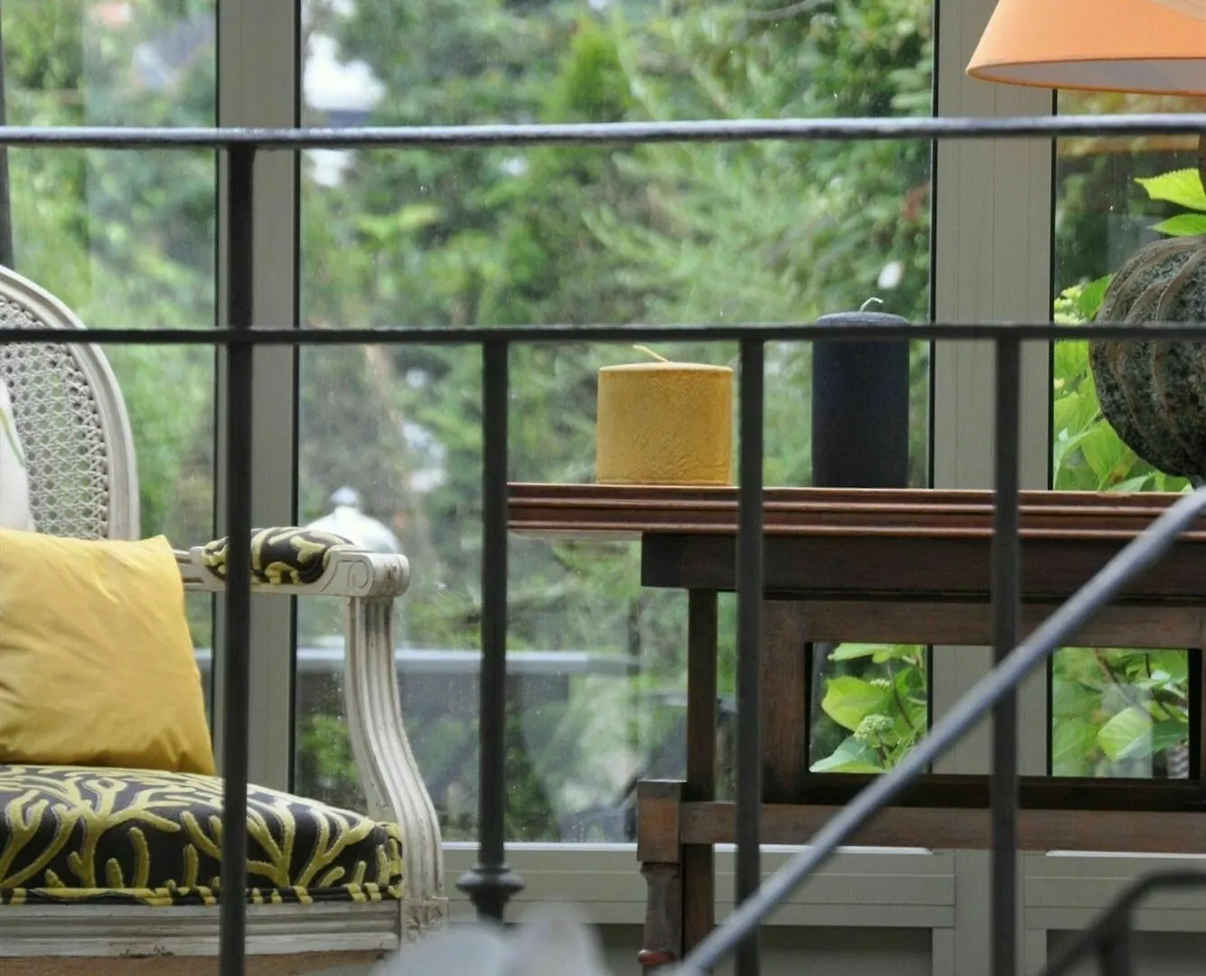 Saint-Gilles B&B Un Jardin En Ville فندق مبيت وإفطار