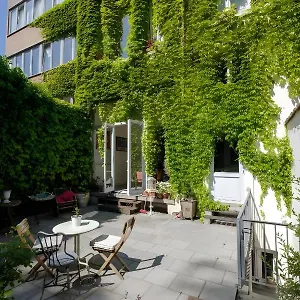 Bed & Breakfast La Calamande En, Saint-Gilles