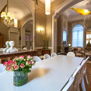 Bed & Breakfast Louise Sur Cour, Saint-Gilles