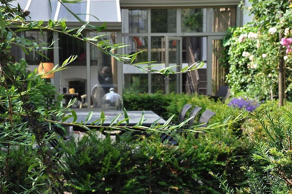 B&B Un Jardin En Ville Saint-Gilles Belgium